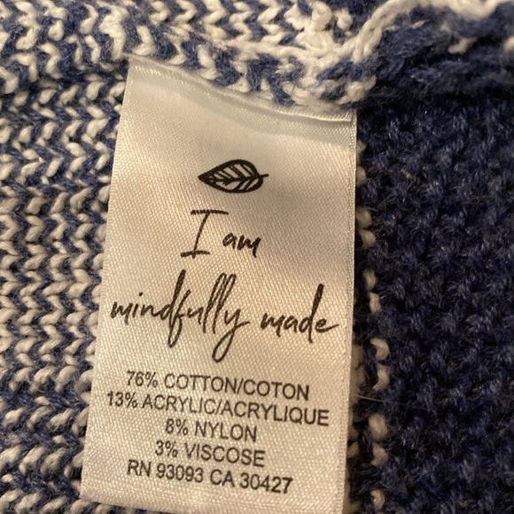 Nic + Zoe open front cardigan. Size L. Blue,white SW pattern. Fringe. 3/4 sleeve - Picture 12 of 13